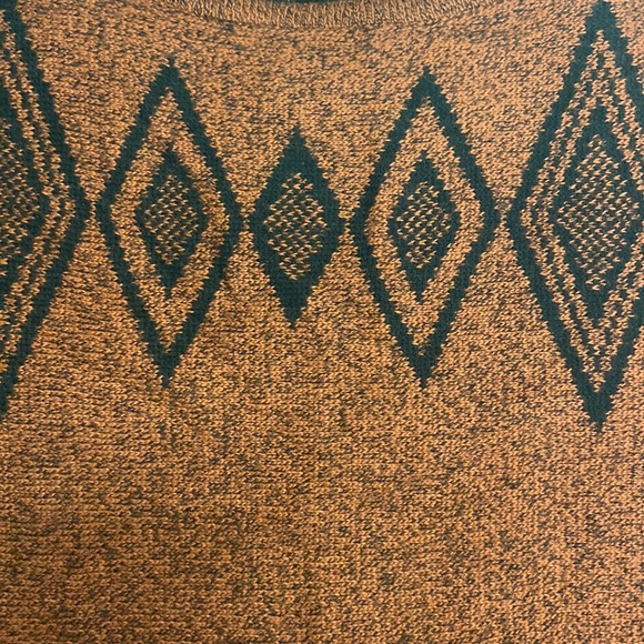 Styled & Co. - Women's Poncho with Fringe (NWT) - Picture 4 of 6